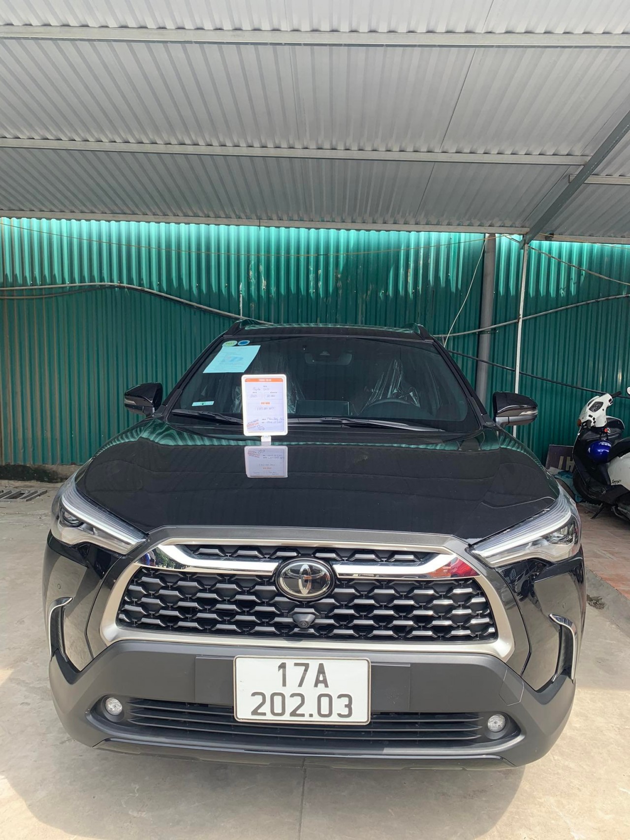 VinFast VF e34, Hyundai Santa Fe xuất hiện tại phiên chợ Mua Xe Bán Xế Otofun VinFast VF e34, Hyundai Santa Fe xuất hiện tại phiên chợ Mua Xe Bán Xế Otofun