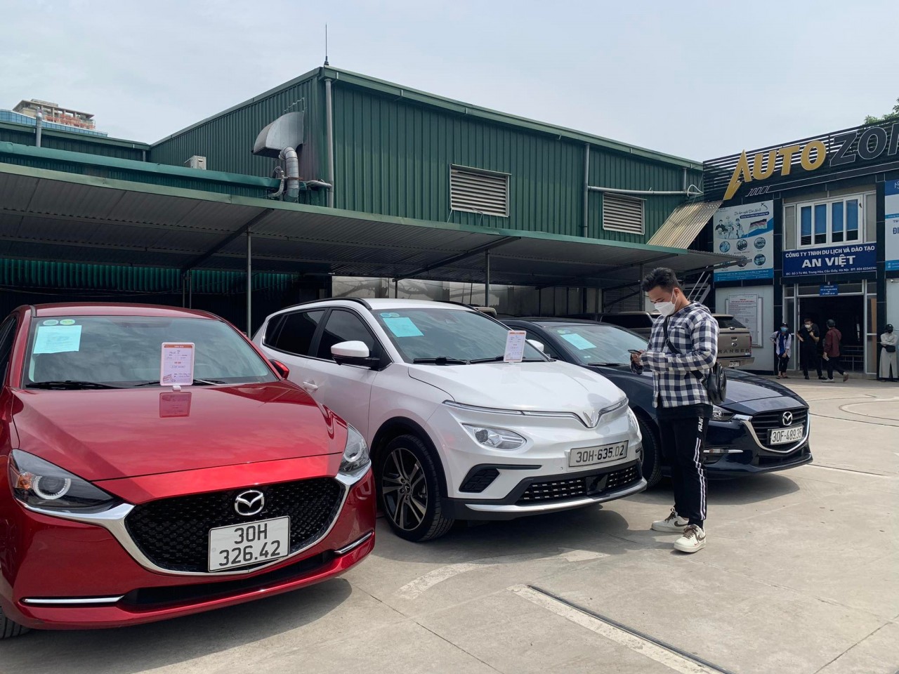 VinFast VF e34, Hyundai Santa Fe xuất hiện tại phiên chợ Mua Xe Bán Xế Otofun