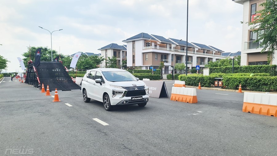 Cận cảnh Mitsubishi Xpander 2022 phiên bản cao cấp AT Premium Cận cảnh Mitsubishi Xpander 2022 phiên bản cao cấp AT Premium