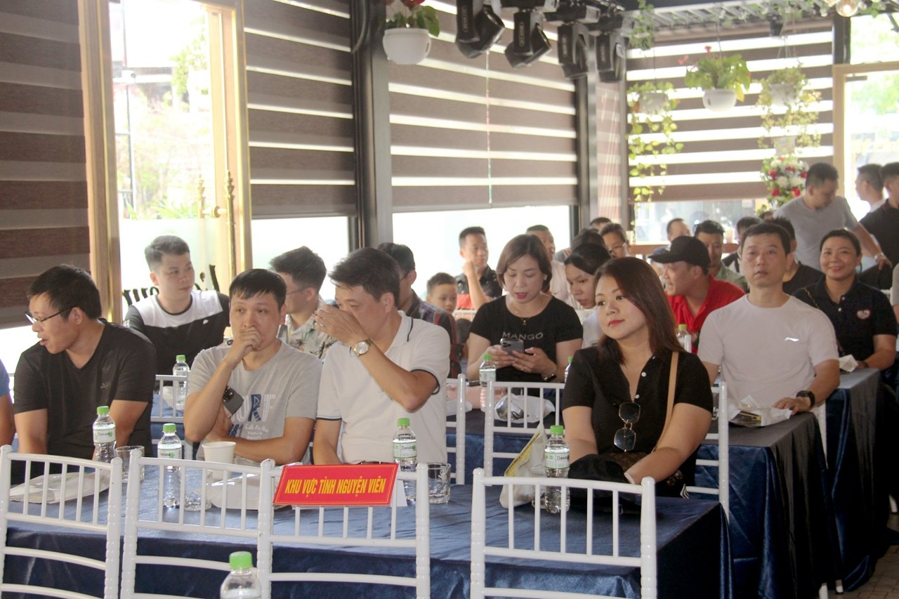 OtoFun Hải Phòng offline trước thềm Xếp xe kỷ lục hình bản đồ Việt Nam OtoFun Hải Phòng offline trước thềm Xếp xe kỷ lục hình bản đồ Việt Nam