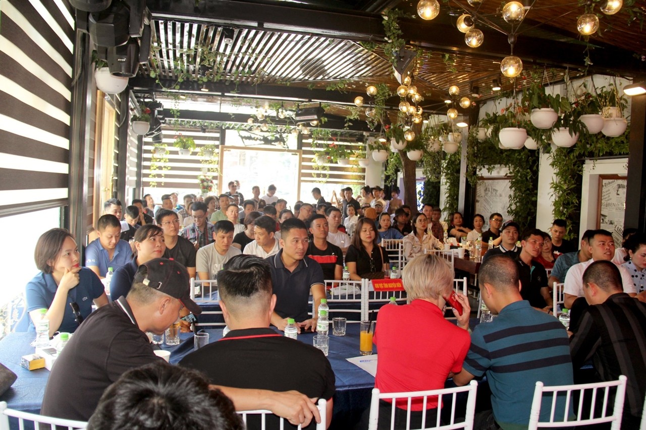 OtoFun Hải Phòng offline trước thềm Xếp xe kỷ lục hình bản đồ Việt Nam OtoFun Hải Phòng offline trước thềm Xếp xe kỷ lục hình bản đồ Việt Nam