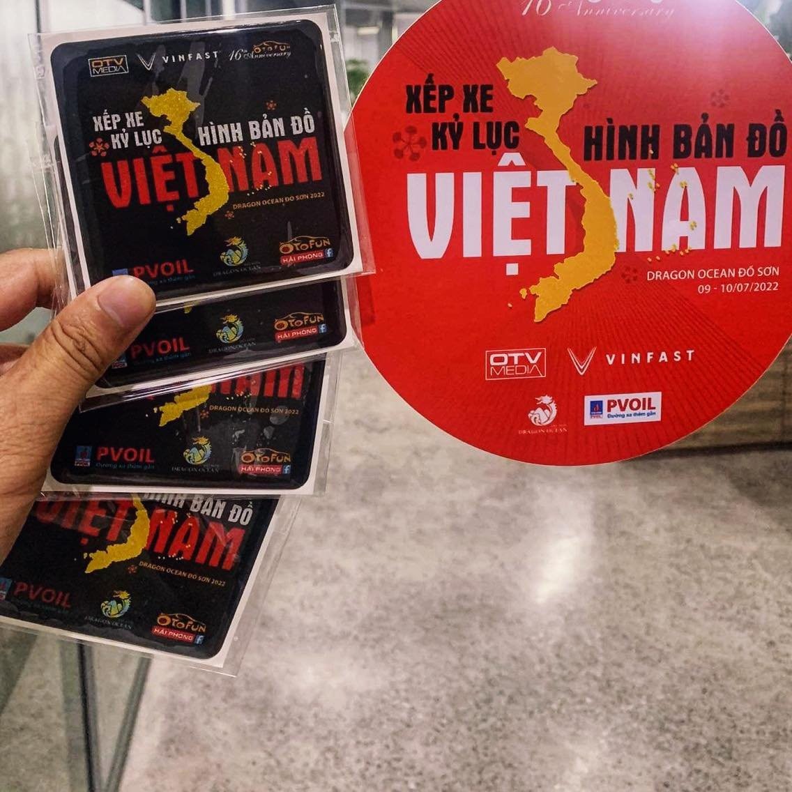 Cận cảnh logo sự kiện Xếp xe kỷ lục hình bản đồ Việt Nam Cận cảnh logo sự kiện Xếp xe kỷ lục hình bản đồ Việt Nam