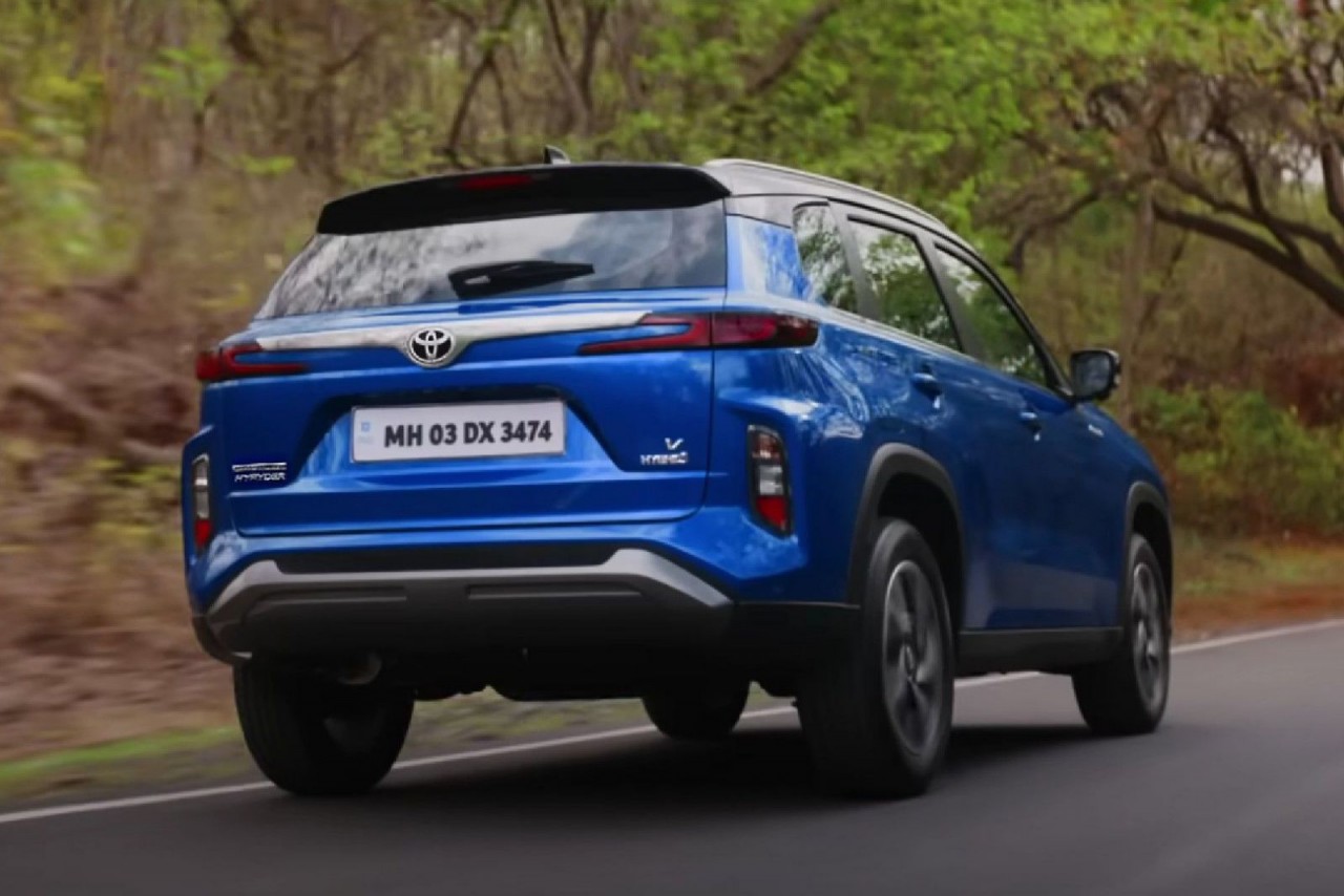 Toyota Urban Cruiser Hyryder hybrid 2022 ra mắt tại Ấn Độ Toyota Urban Cruiser Hyryder hybrid 2022 ra mắt tại Ấn Độ