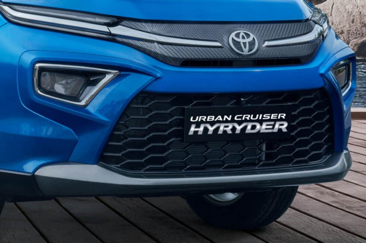 Toyota Urban Cruiser Hyryder hybrid 2022 ra mắt tại Ấn Độ Toyota Urban Cruiser Hyryder hybrid 2022 ra mắt tại Ấn Độ