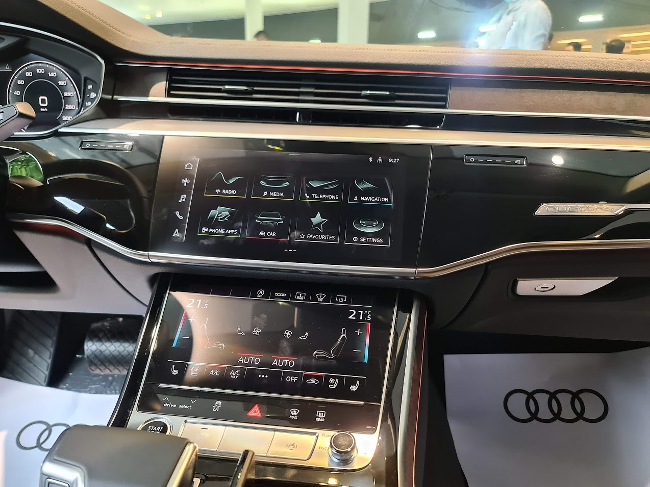 Audi A8L thế hệ mới ra mắt tại Việt Nam với 3 phiên bản Audi A8L thế hệ mới ra mắt tại Việt Nam với 3 phiên bản