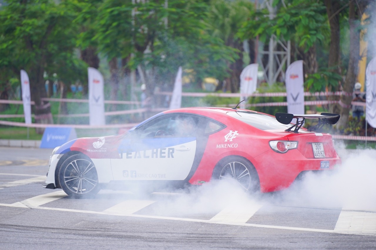 Đã mắt với màn driftshow mở màn giản đua Gymkhana OtoFun Championship Đồ Sơn 2022 Đã mắt với màn driftshow mở màn giản đua Gymkhana OtoFun Championship Đồ Sơn 2022
