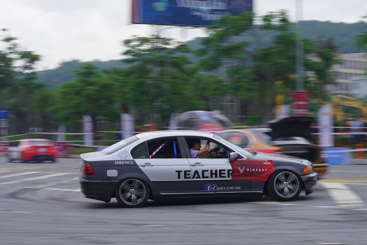 Đã mắt với màn driftshow mở màn giản đua Gymkhana OtoFun Championship Đồ Sơn 2022 Đã mắt với màn driftshow mở màn giản đua Gymkhana OtoFun Championship Đồ Sơn 2022