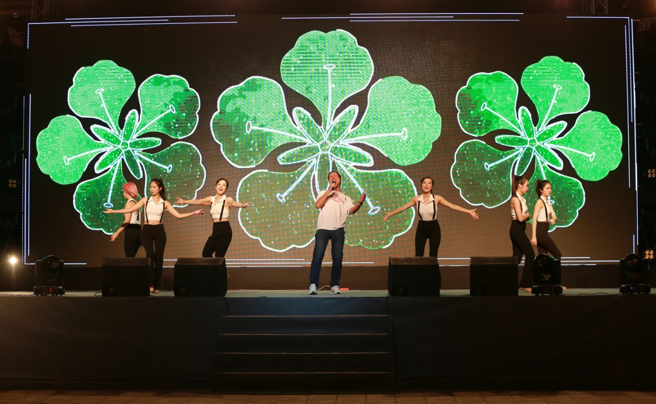 Hoành tráng tiệc Gala Dinner sinh nhật 16 năm Otofun tại Đồ Sơn, Hải Phòng