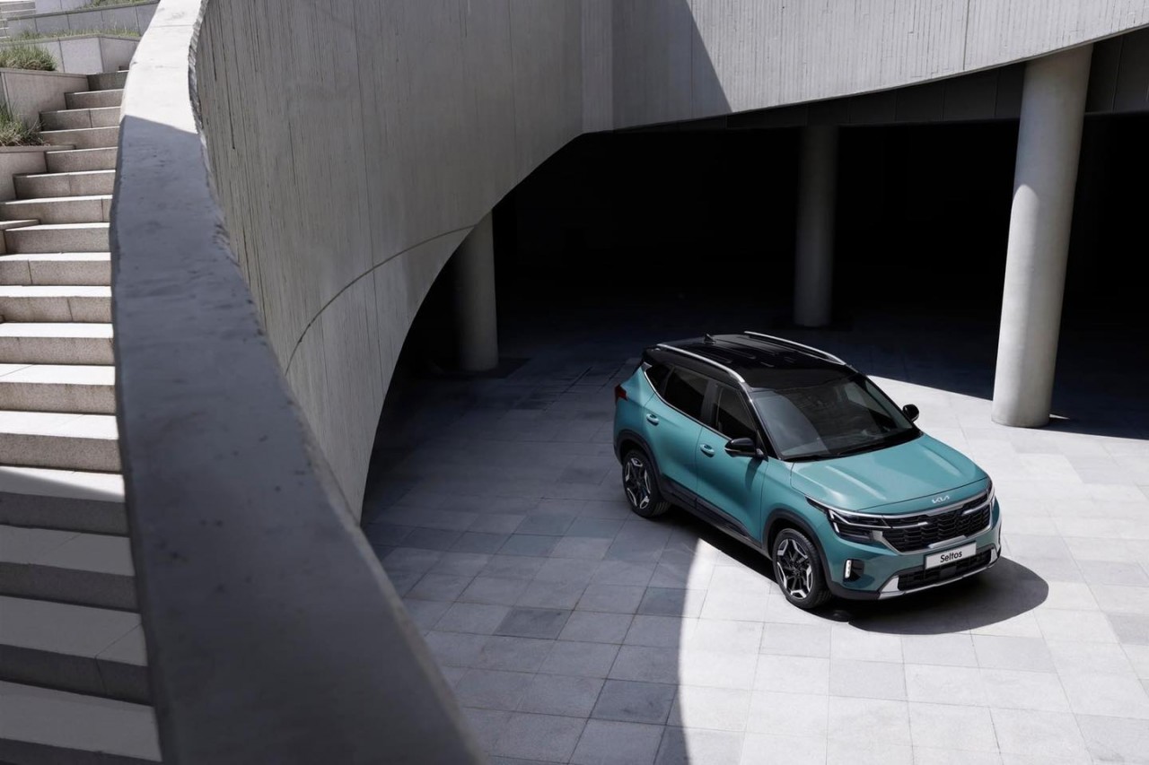 Kia Seltos 2023 ra mắt, có thêm tùy chọn động cơ mới