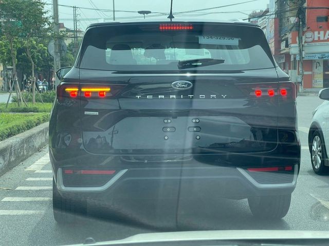 Ford Territory lộ diện trên website chính hãng, giá gần 800 triệu đồng Ford Territory lộ diện trên website chính hãng, giá gần 800 triệu đồng