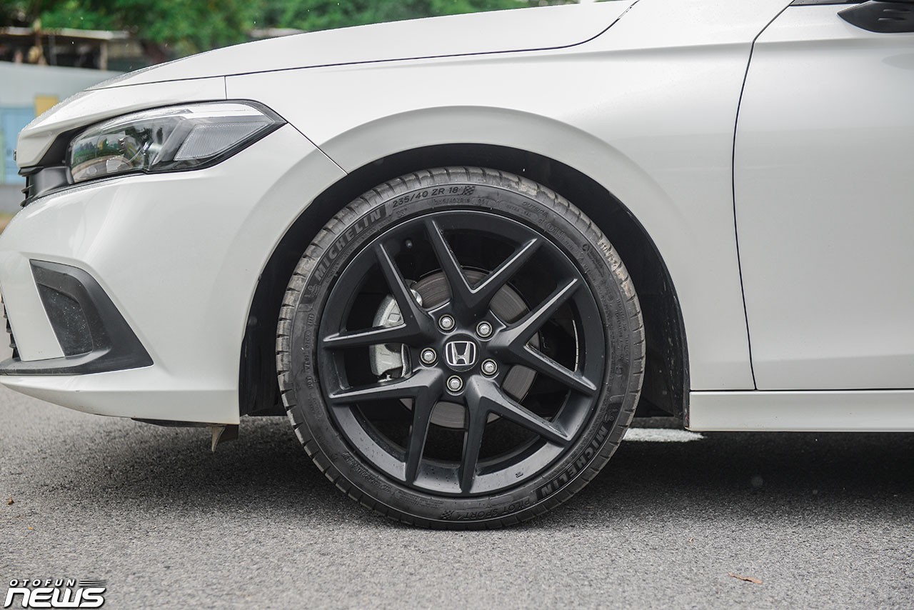 Đánh giá Honda Civic 2022: Lái hay nhất phân khúc