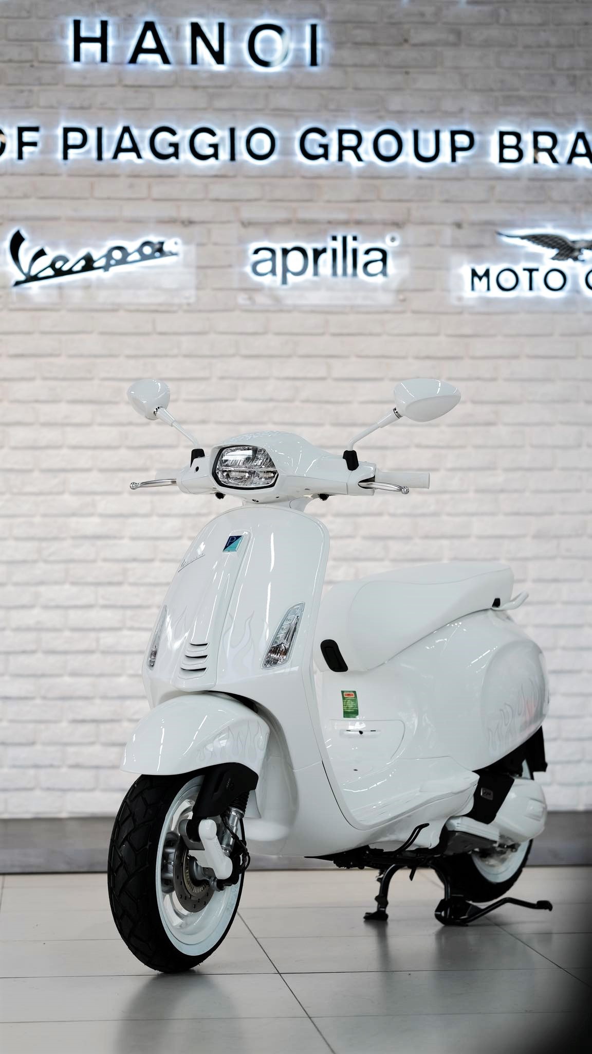 Ngắm Vespa Sprint phiên bản Justin Bieber có mặt tại Hà Nội