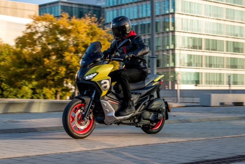 Ra mắt Aprilia SR GT 200, giá từ 97 triệu đồng Ra mắt Aprilia SR GT 200, giá từ 97 triệu đồng