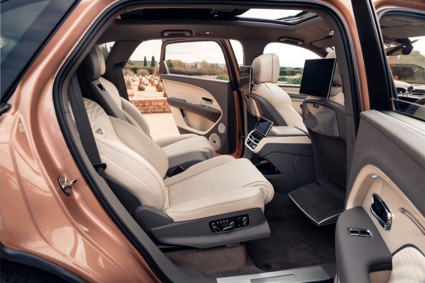 Bentley Bentayga EWB có thêm tùy chọn ghế Airline Seat hạng thương gia Bentley Bentayga EWB có thêm tùy chọn ghế Airline Seat hạng thương gia