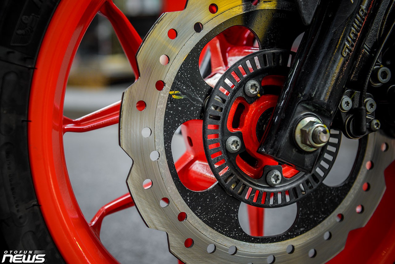 Hình chi tiết Aprilia SR GT 200 bản thể thao giá gần 100 triệu đồng