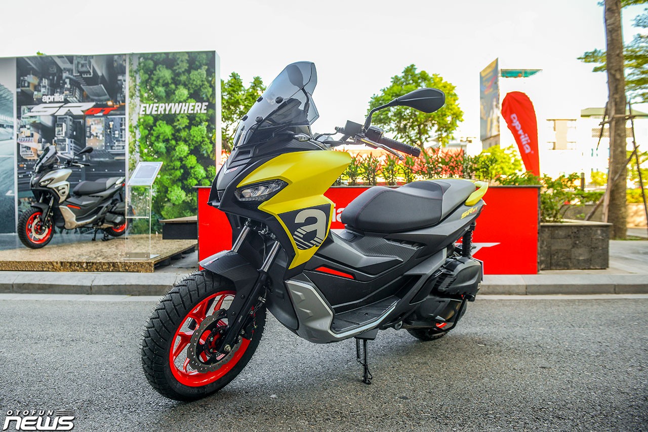 Hình chi tiết Aprilia SR GT 200 bản thể thao giá gần 100 triệu đồng