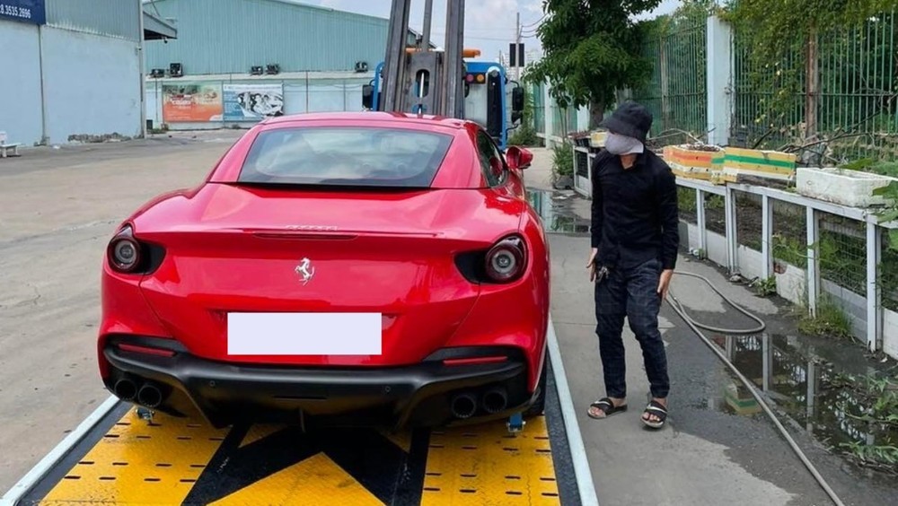 Ferrari Portofino M đầu tiên tại Việt Nam đi đăng kiểm Ferrari Portofino M đầu tiên tại Việt Nam đi đăng kiểm