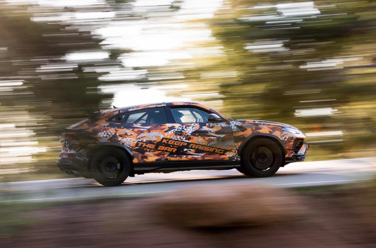 Lamborghini Urus lập kỷ lục tại đường đua Pikes Peak