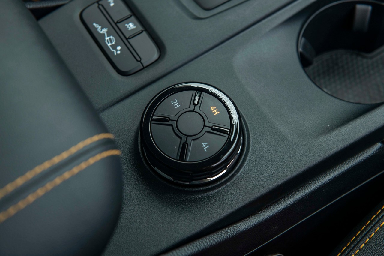 Ford Ranger thế hệ mới ra mắt tại Việt Nam với giá 659 triệu đồng