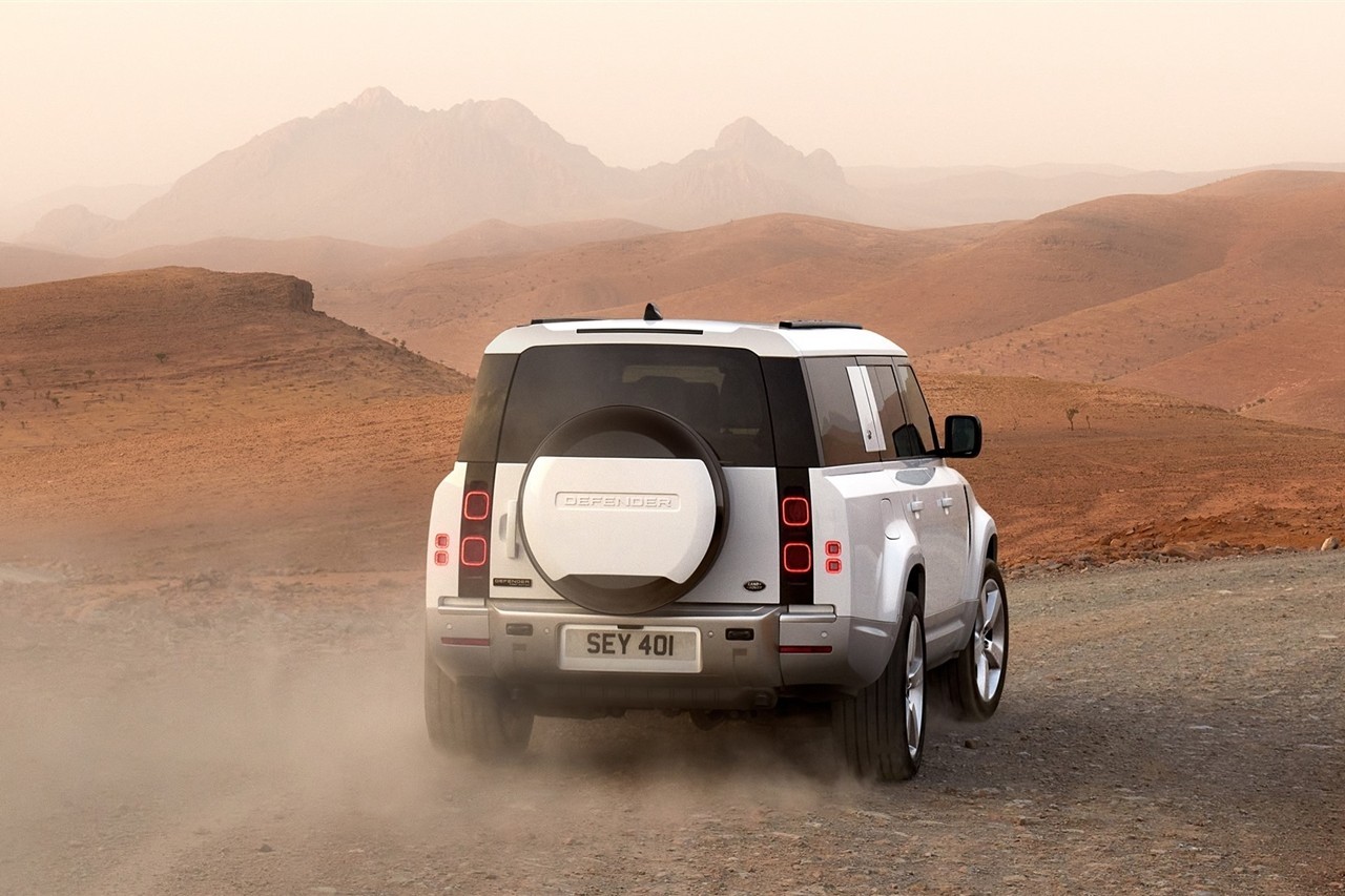 Land Rover Defender 130 Mới có giá bán từ 5,7 tỷ đồng Land Rover Defender 130 Mới có giá bán từ 5,7 tỷ đồng