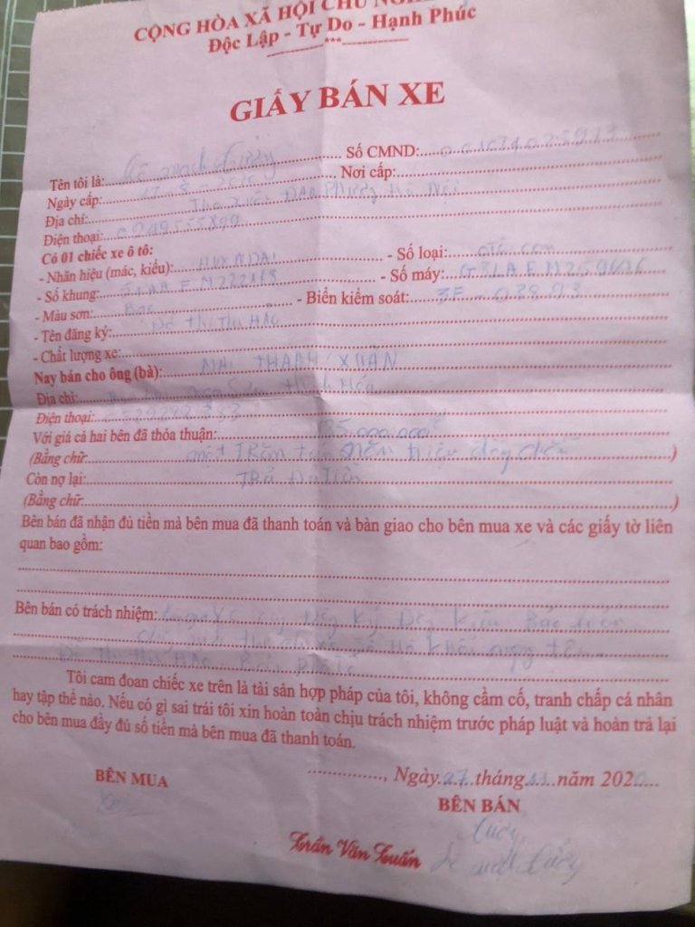 Mua xe cũ tại Salon, hai năm sau bất ngờ bị ngân hàng thu xe do dính thế chấp Mua xe cũ tại Salon, hai năm sau bất ngờ bị ngân hàng thu xe do dính thế chấp