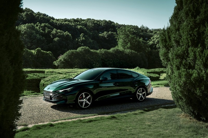 MG7 2023 ra mắt, kiểu dáng fastback cực thể thao