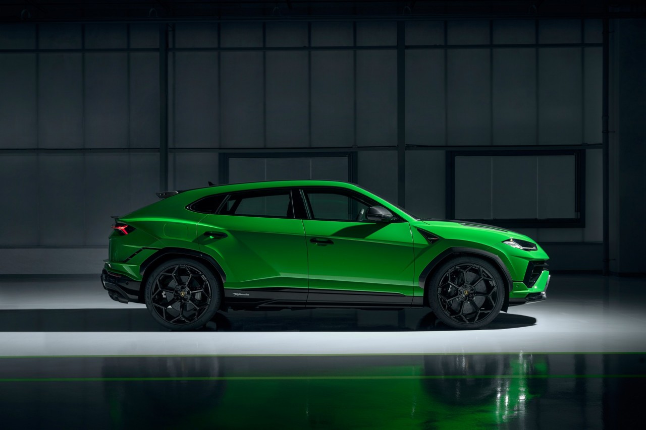 Siêu SUV Lamborghini Urus Performante ra mắt: Nhẹ hơn và mạnh hơn Siêu SUV Lamborghini Urus Performante ra mắt: Nhẹ hơn và mạnh hơn