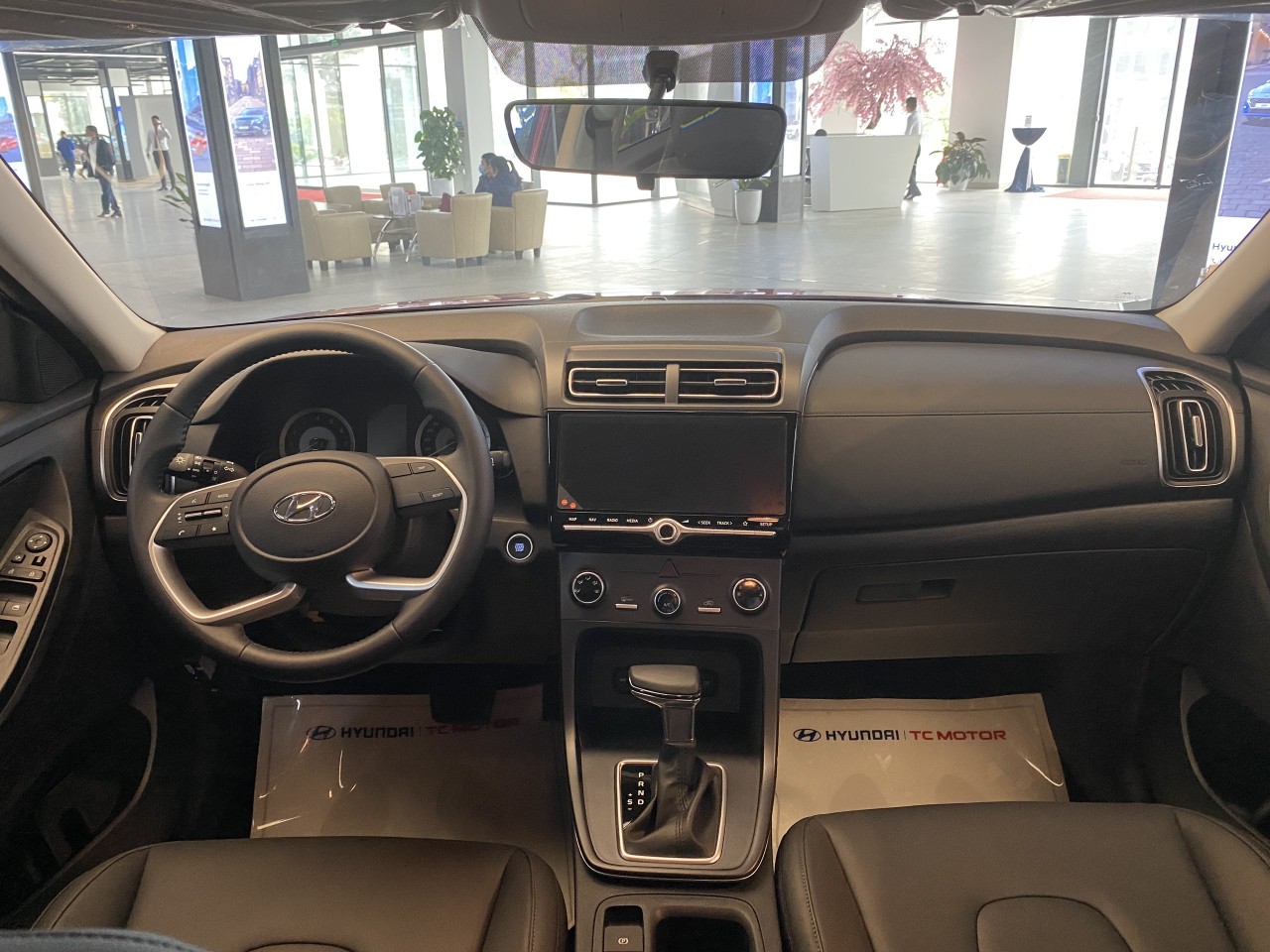 Cận cảnh Hyundai Creta 2022 mới ra mắt tại đại lý