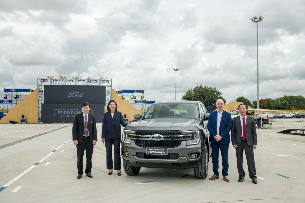 Ford Ranger thế hệ mới chính thức ra mắt thị trường Việt Nam Ford Ranger thế hệ mới chính thức ra mắt thị trường Việt Nam