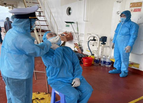 Quảng Nam: Biệt đội' săn lùng Covid-19 trên phao số 0