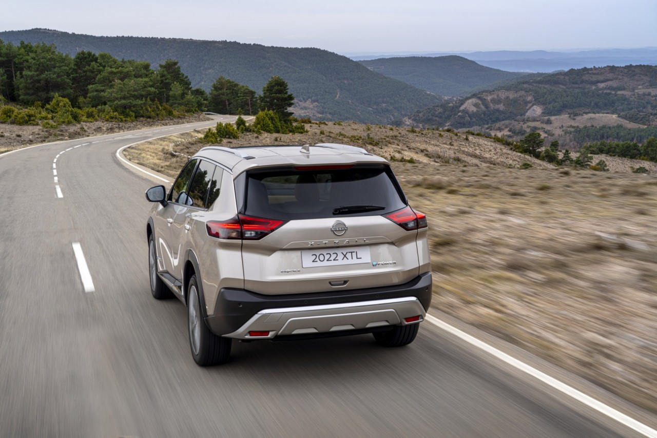 Nissan giới thiệu X-Trail hybrid tại châu Âu Nissan giới thiệu X-Trail hybrid tại châu Âu