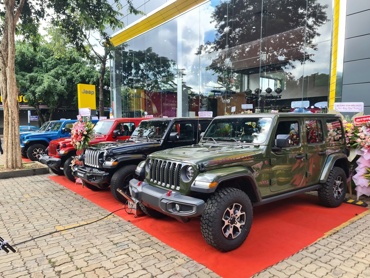 Đại lý Jeep Buôn Ma Thuột đi vào hoạt động