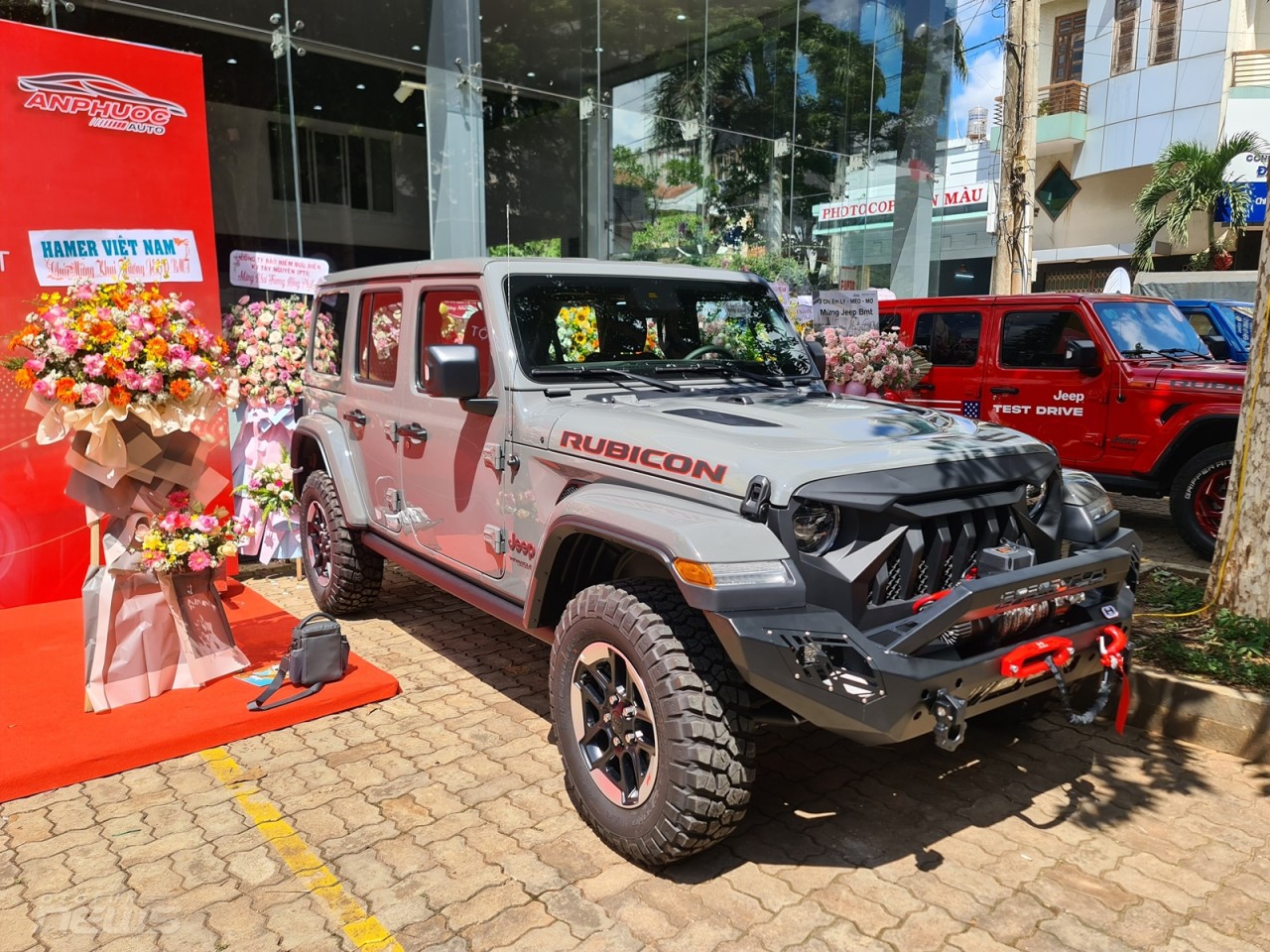 Đại lý Jeep Buôn Ma Thuột đi vào hoạt động