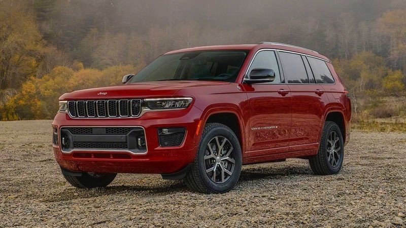 Jeep Grand Cherokee L 2022 sắp được bán tại Việt Nam với giá từ 6,18 tỷ đồng