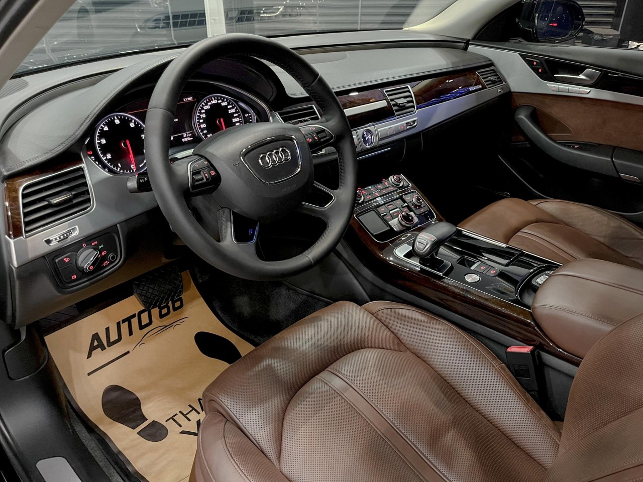 Audi A8 L 2015 mất 1,8 tỷ đồng sau 7 năm sử dụng