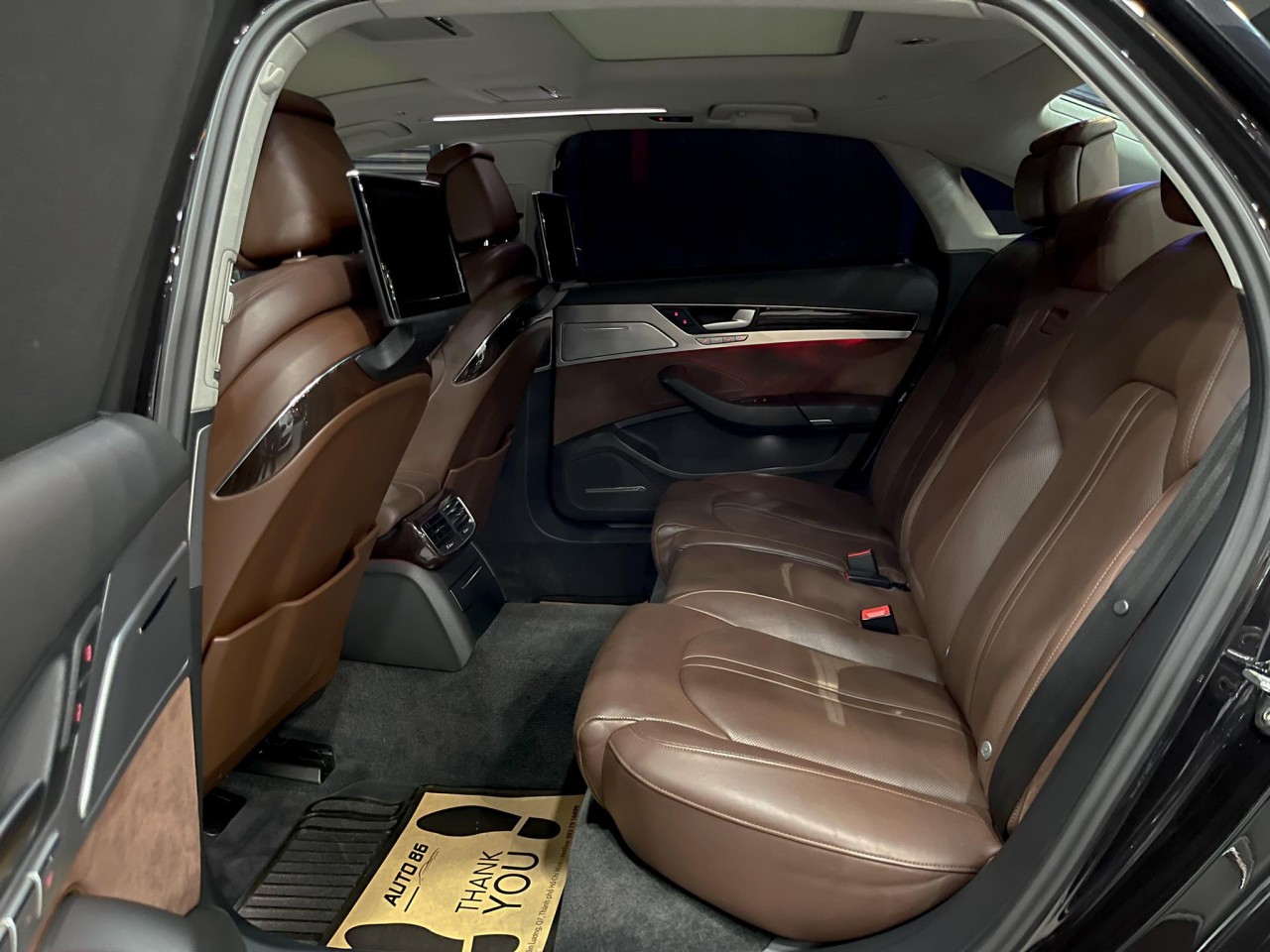 Audi A8 L 2015 mất 1,8 tỷ đồng sau 7 năm sử dụng