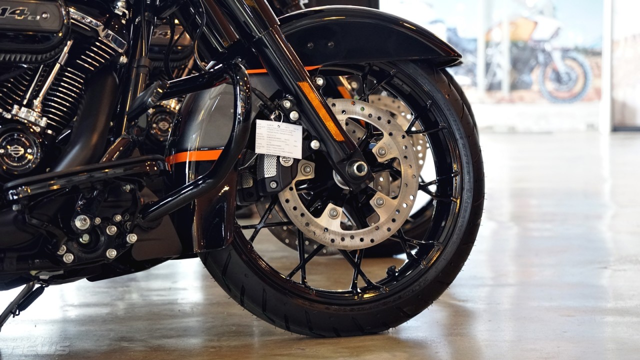 Harley Davidson giới thiệu phối màu Apex Factory Custom Paint với số lượng giới hạn