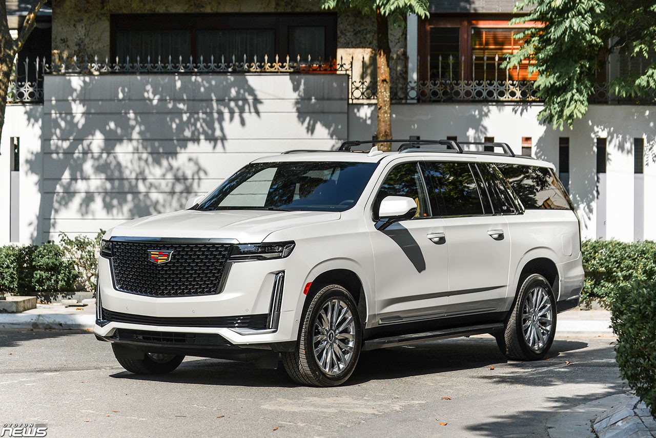 Cận cảnh hàng hiếm Cadillac Escalade ESV máy dầu giá 8,5 tỷ đồng Cận cảnh hàng hiếm Cadillac Escalade ESV máy dầu giá 8,5 tỷ đồng