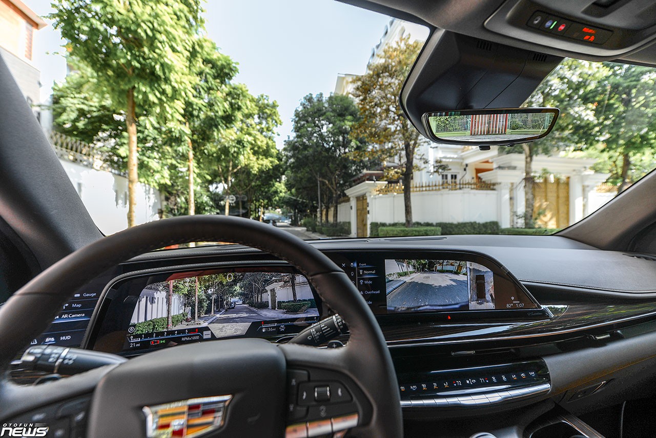 Cận cảnh hàng hiếm Cadillac Escalade ESV máy dầu giá 8,5 tỷ đồng Cận cảnh hàng hiếm Cadillac Escalade ESV máy dầu giá 8,5 tỷ đồng