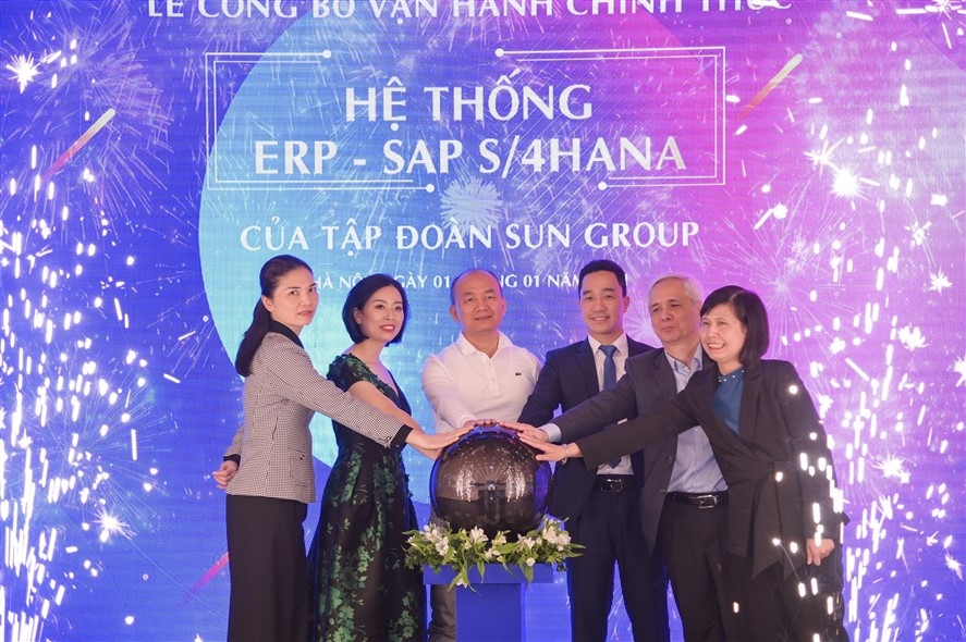 Top 10 thương hiệu xuất sắc Việt Nam vinh danh Sun Group Top 10 thương hiệu xuất sắc Việt Nam vinh danh Sun Group