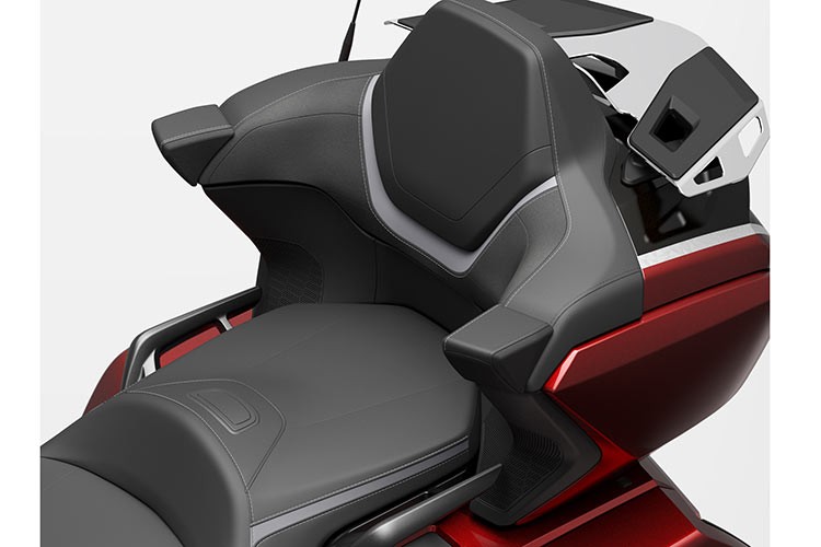 Tăng giá 30 triệu, Honda Gold Wing 2021 sắp mở bán được nâng cấp những gì mới? Tăng giá 30 triệu, Honda Gold Wing 2021 sắp mở bán được nâng cấp những gì mới?