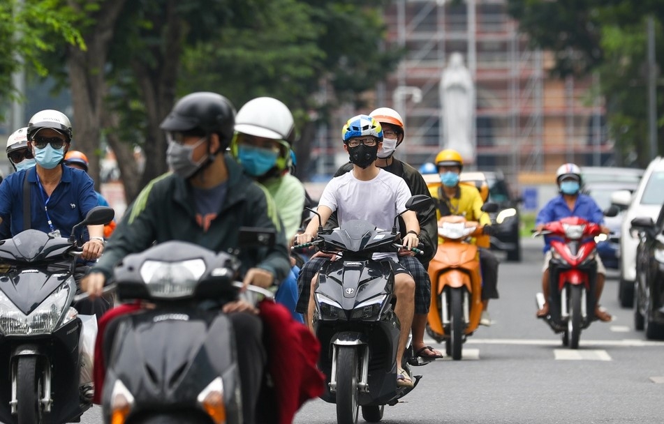 “Thích ứng an toàn với Covid” nhìn từ TP HCM… “Thích ứng an toàn với Covid” nhìn từ TP HCM…