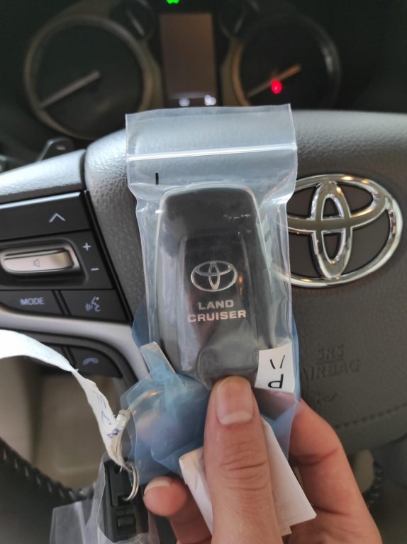 Hình thực thế Toyota Land Cruiser Prado tại Hà Nội Hình thực thế Toyota Land Cruiser Prado tại Hà Nội