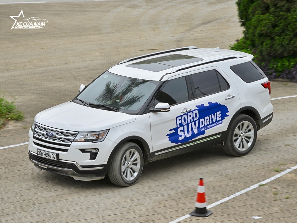 Cuộc chiến SUV7 chỗ: Chọn Volkswagen Teramont hay Toyota Prado, Ford Explorer?! Cuộc chiến SUV7 chỗ: Chọn Volkswagen Teramont hay Toyota Prado, Ford Explorer?!