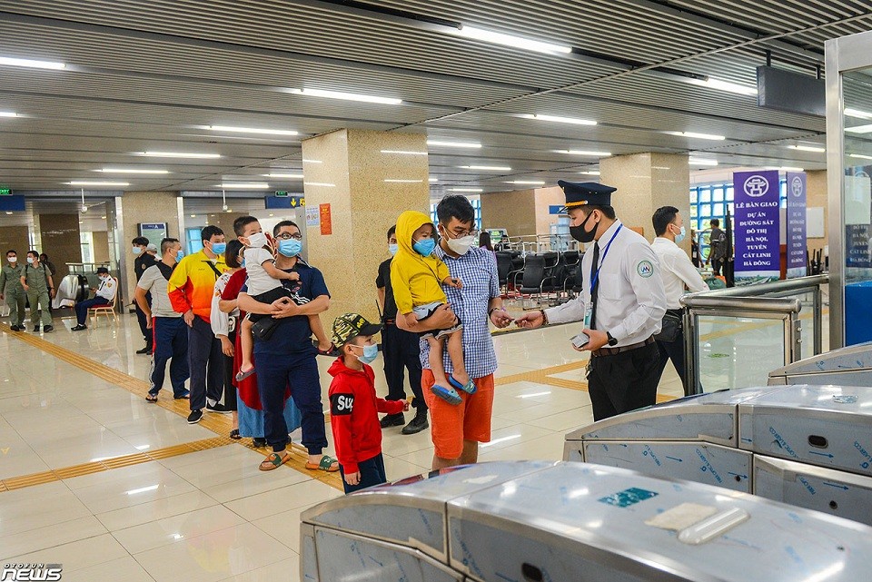 Trải nghiệm thực tế đường sắt đô thị Cát Linh   Hà Đông