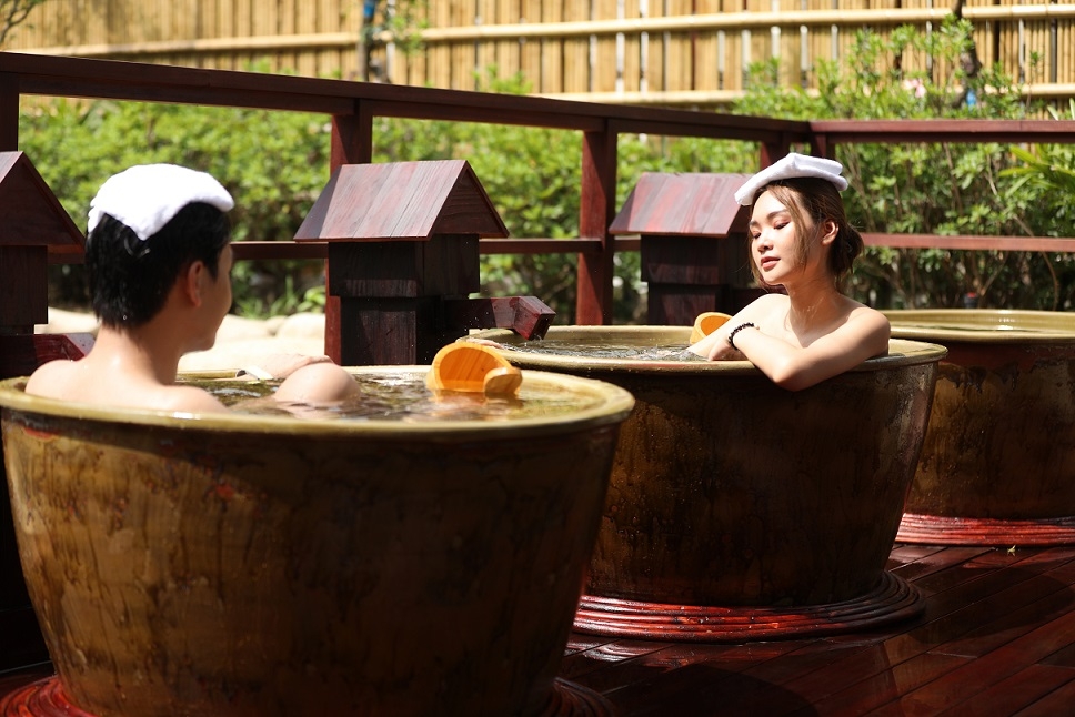 Thu sang, đông tới, thời điểm tắm onsen tuyệt nhất tại Yoko Onsen Quang Hanh đến rồi Thu sang, đông tới, thời điểm tắm onsen tuyệt nhất tại Yoko Onsen Quang Hanh đến rồi