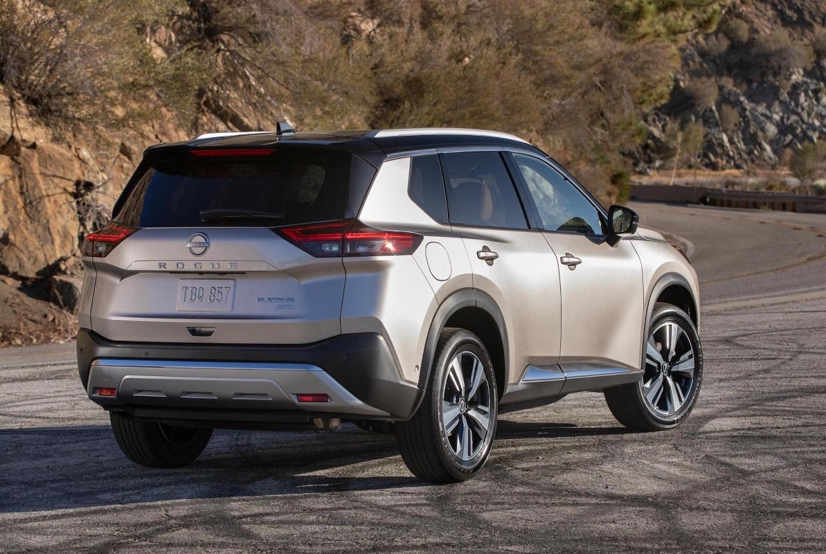 Nissan X Trail 2022 giá từ 605 triệu tại Mỹ