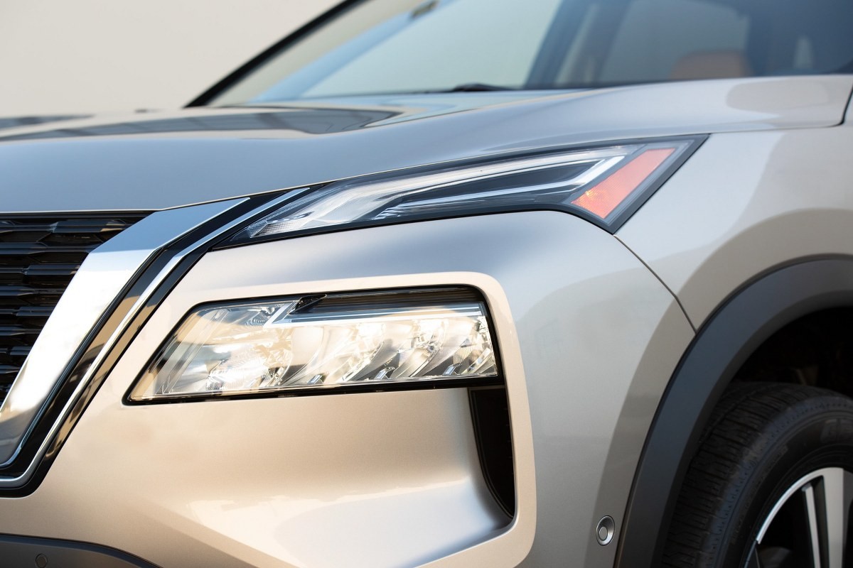 Nissan X Trail 2022 giá từ 605 triệu tại Mỹ