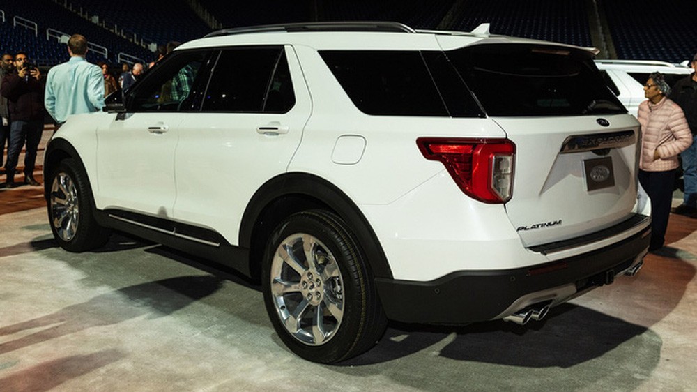 Đại lý thông báo Ford Explorer thế hệ mới sẽ về Việt Nam đầu năm sau