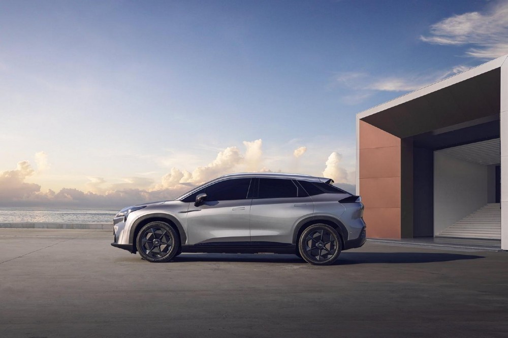 Hãng xe Trung Quốc giới thiệu xe điện đi 1.000 Km với một lần sạc Hãng xe Trung Quốc giới thiệu xe điện đi 1.000 Km với một lần sạc